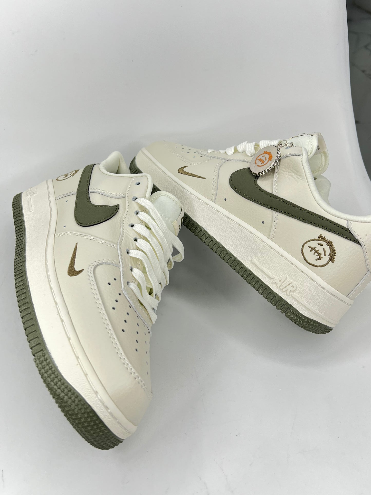AF1 BEIGE/VERDE