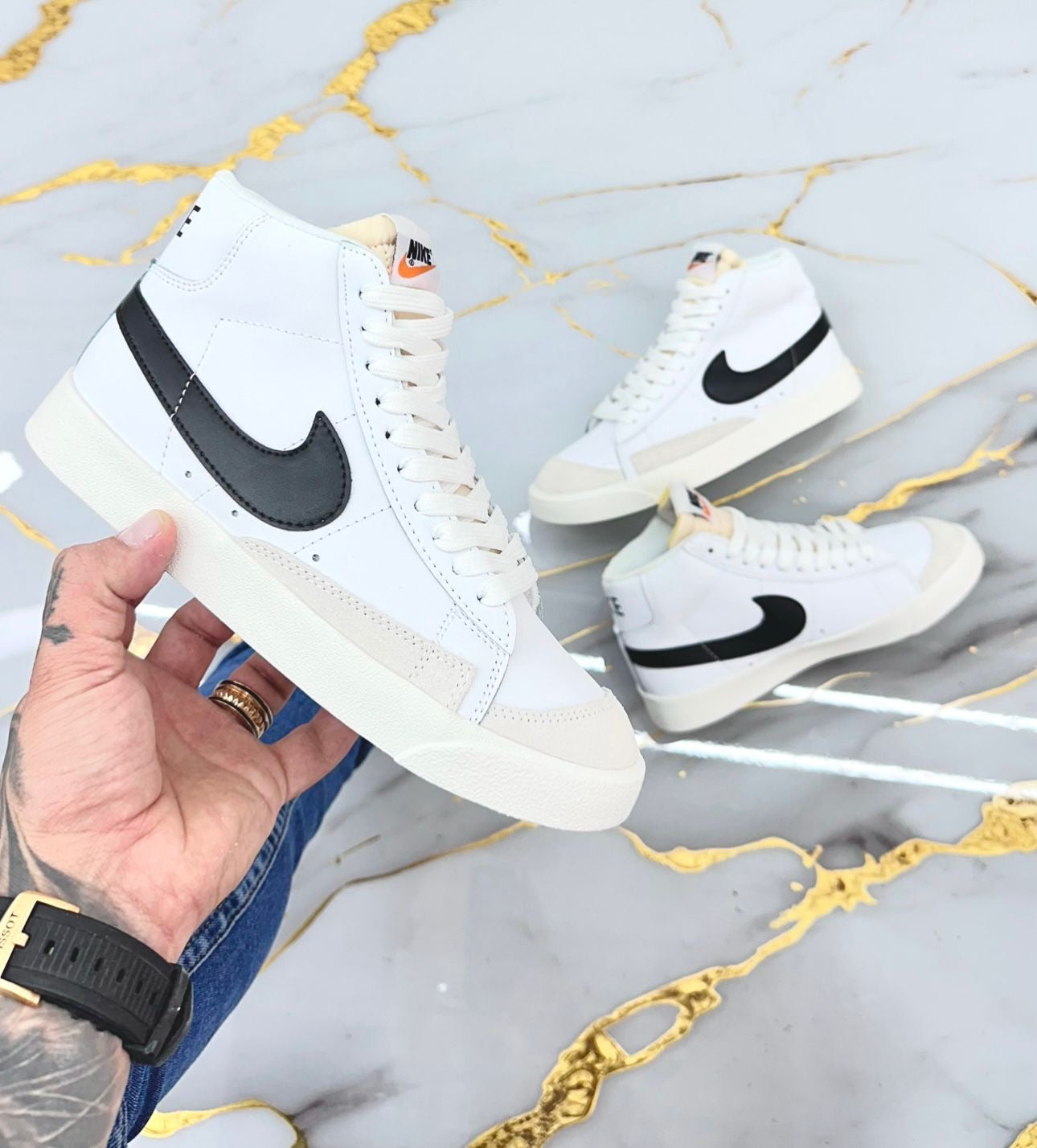 NIKE BLAZER