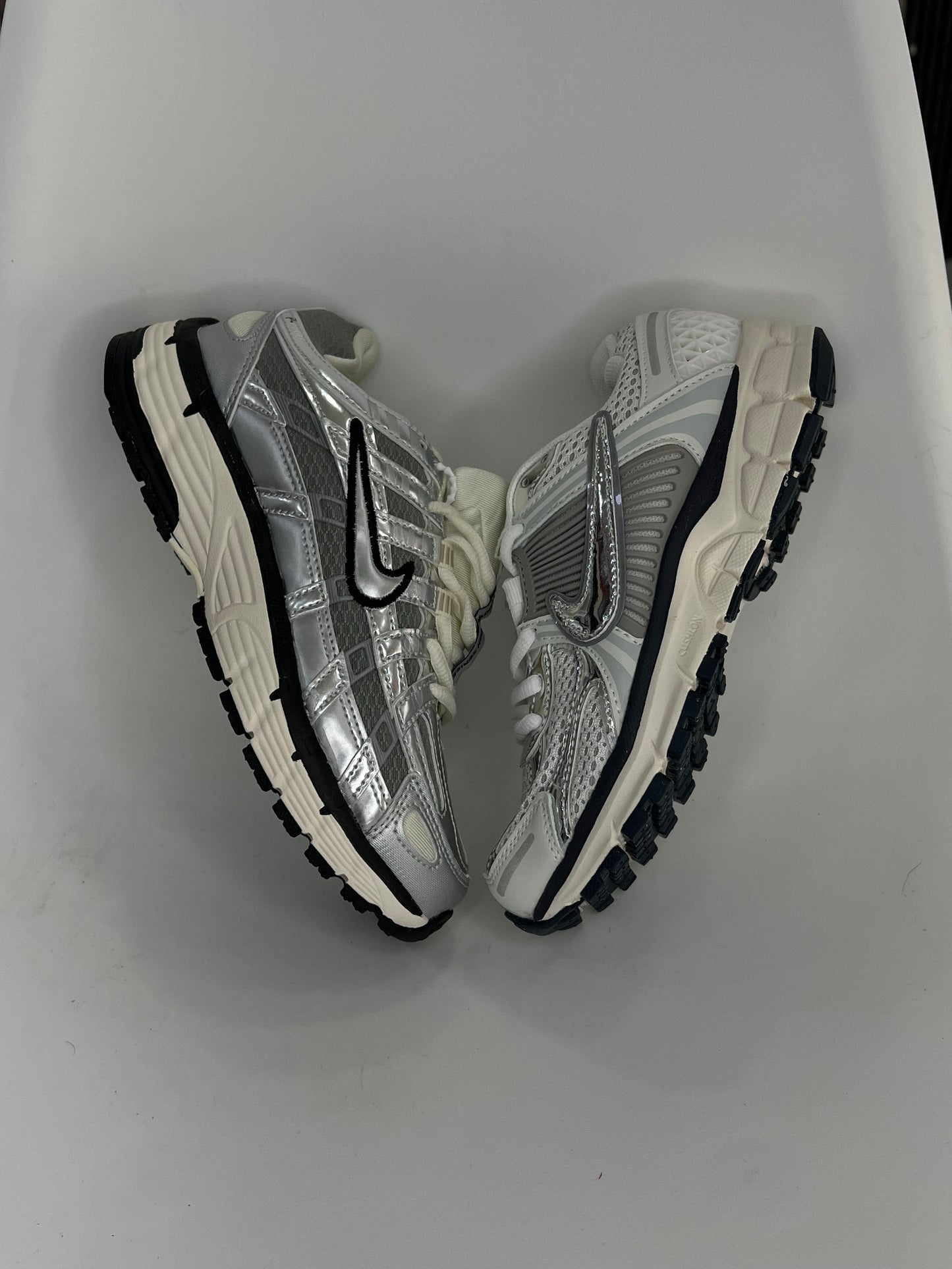 NIKE P6000