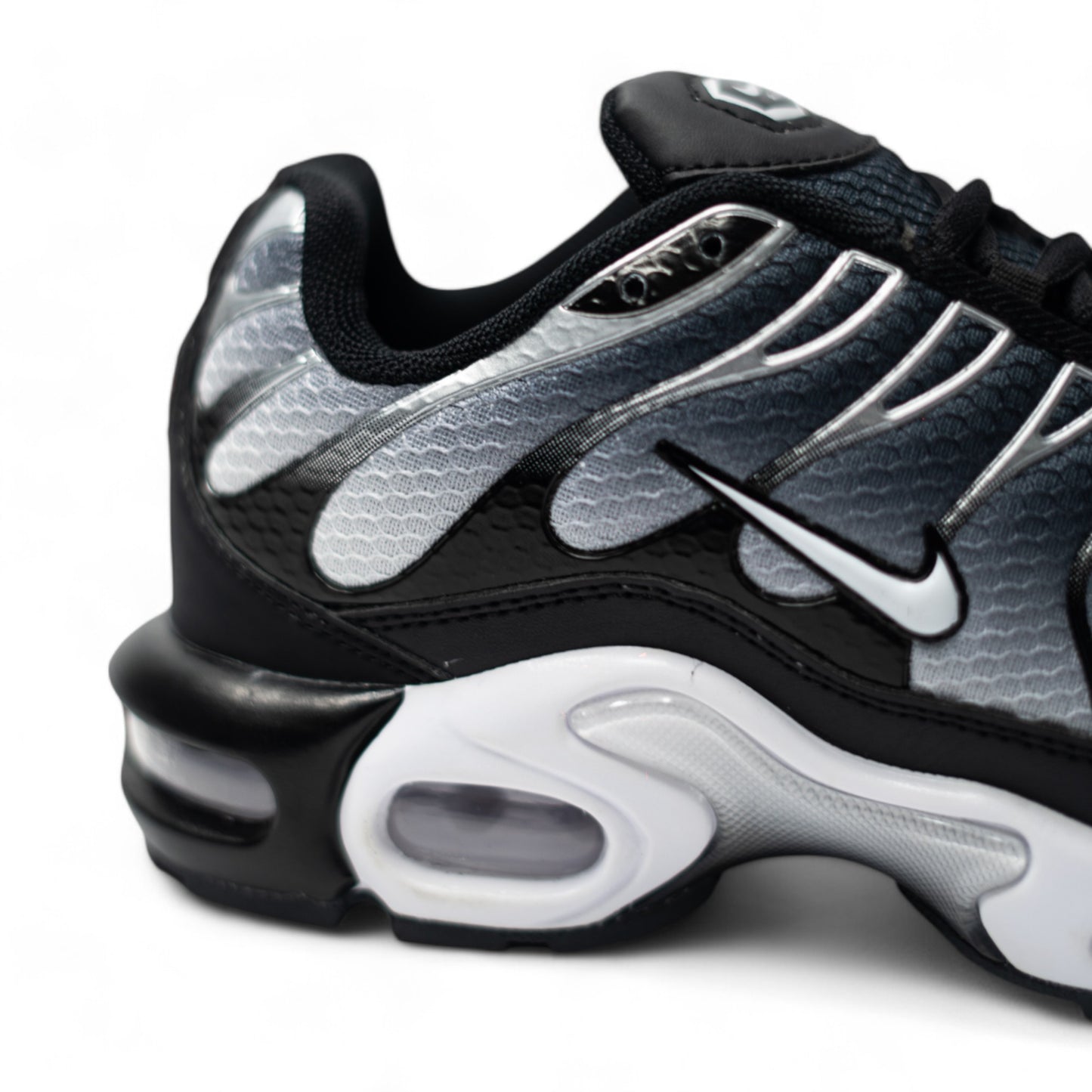 NIKE TN AIR NEGRO GRIS