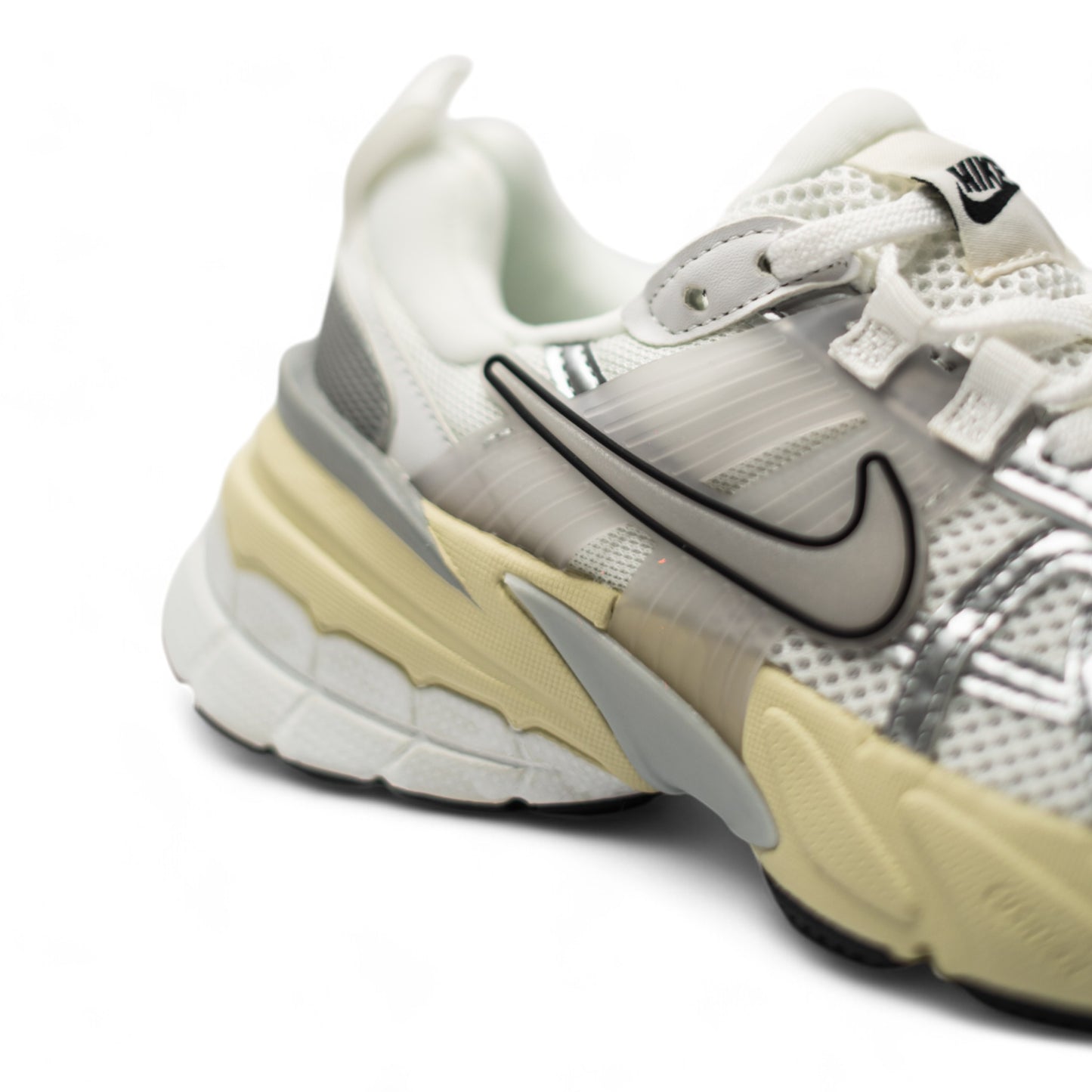 NIKE V2K BLANCO PLATEADO