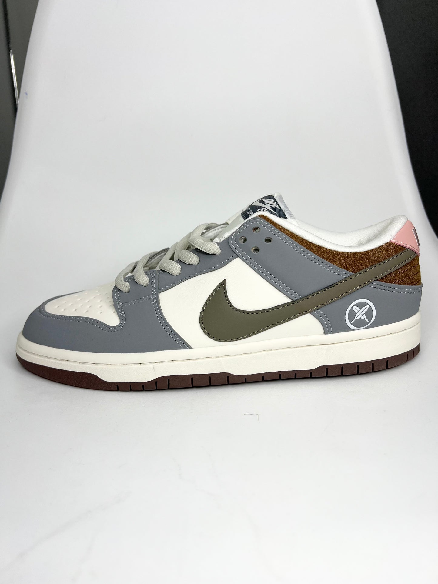 NIKE SB BEIGE/GRIS