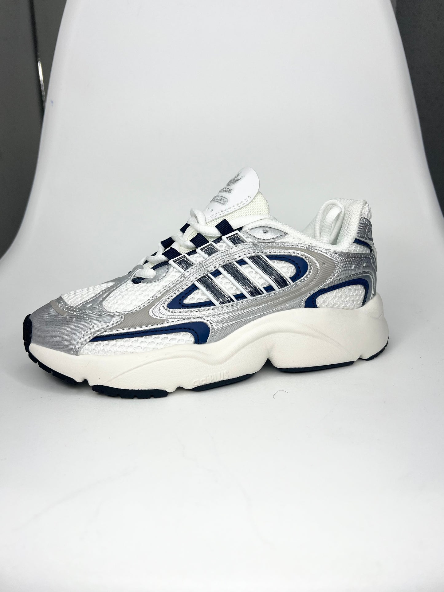 ADIDAS OZMILLEN