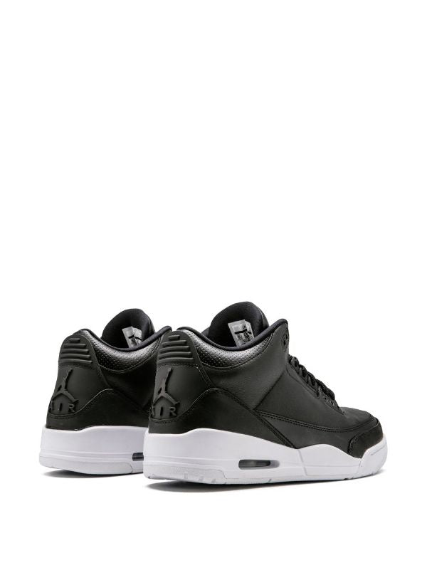 JORDAN RETRO 3 NEGRA/BLANCA