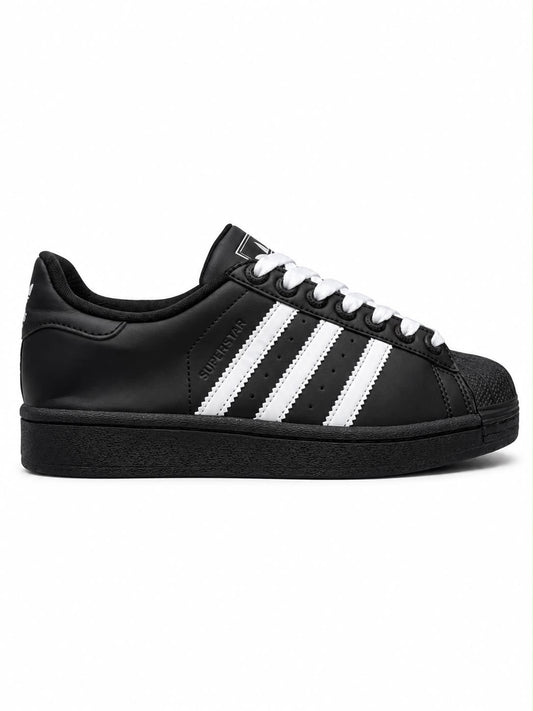 SUPER STAR CLASICA NEGRA/ CORDONES BLANCOS