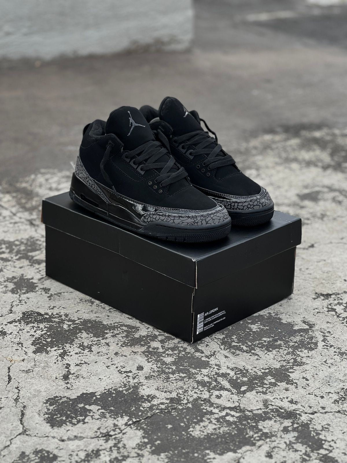 JORDAN RETRO 3 NEGRA SHAROL