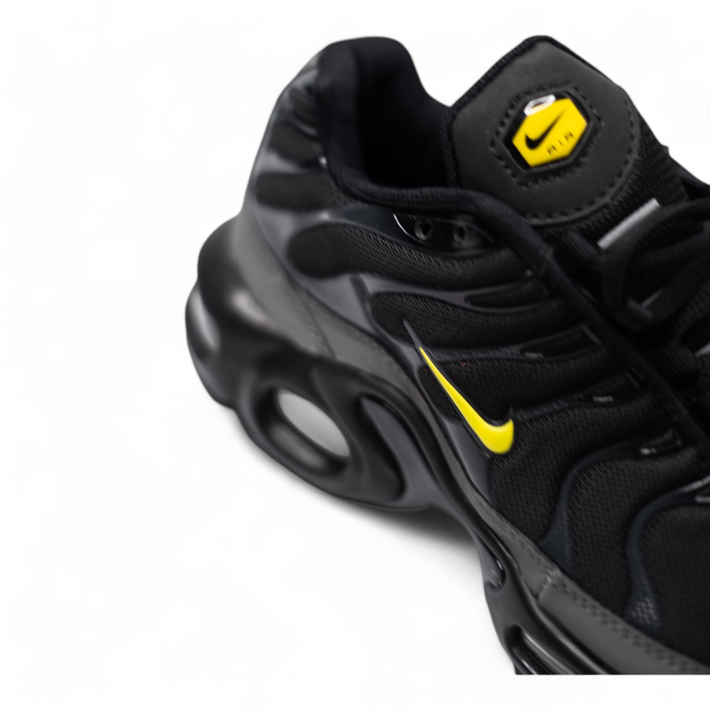 NIKE TN AIR NEGRO GRIS CHULO AMARILLO.