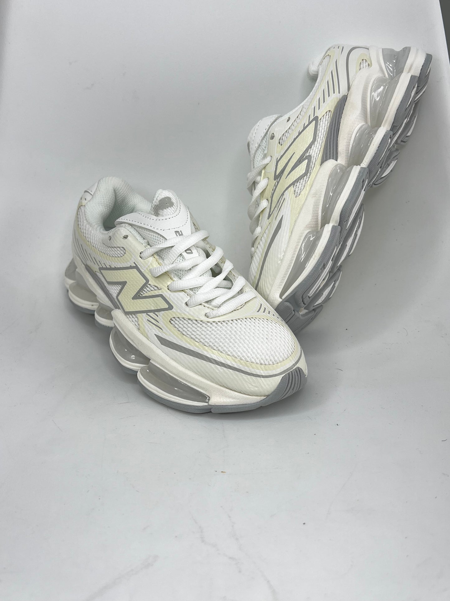 NEW BALANCE 2000 BLANCO
