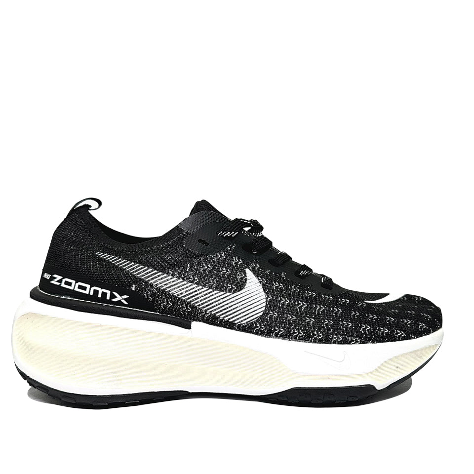 NIKE  INVINSIBLE NEGRO