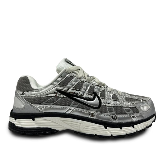 NIKE P6000